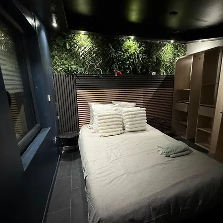 Love Room Maisdon Appartement